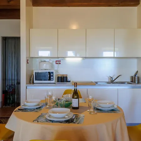 2 Bedroom Gorgeous In Cartoceto